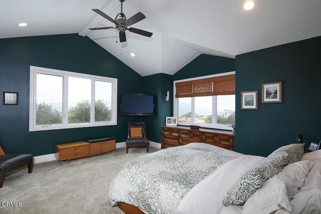 5432 Vista Del Arroyo Drive, La Crescenta, CA 91214