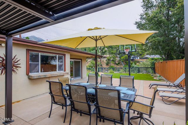 5432 Vista Del Arroyo Drive, La Crescenta, CA 91214