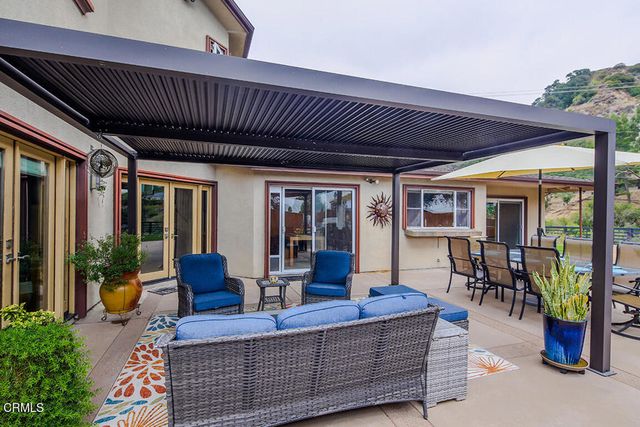 5432 Vista Del Arroyo Drive, La Crescenta, CA 91214