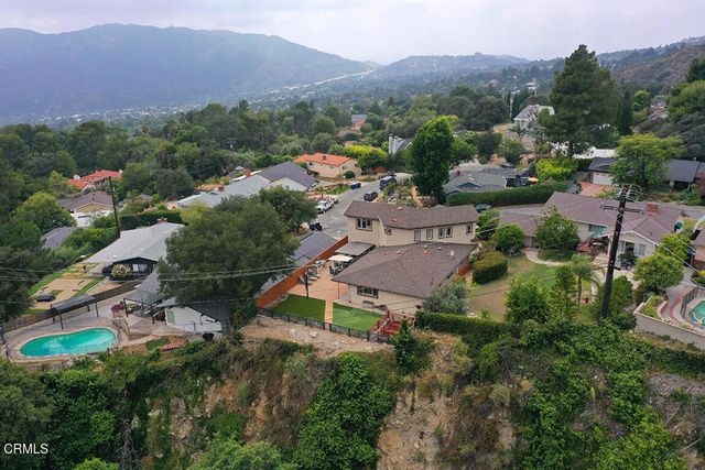 5432 Vista Del Arroyo Drive, La Crescenta, CA 91214