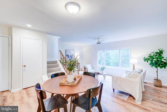 6910 TRESTLE CT, Lorton, VA 22079