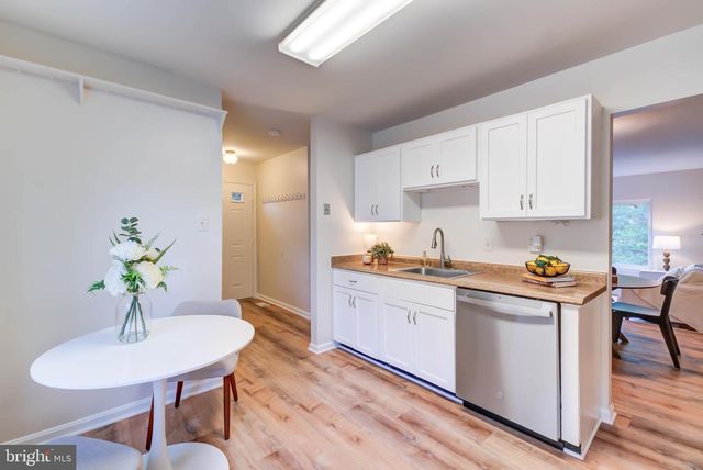 6910 TRESTLE CT, Lorton, VA 22079