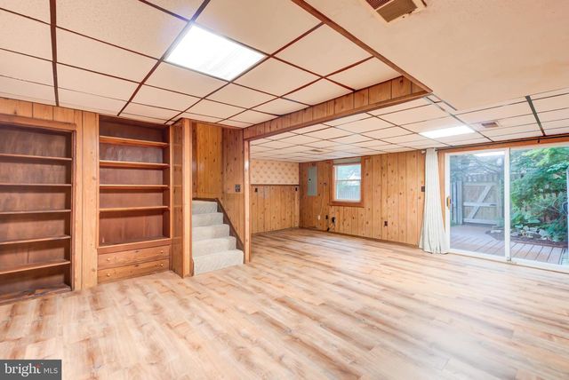 6910 TRESTLE CT, Lorton, VA 22079