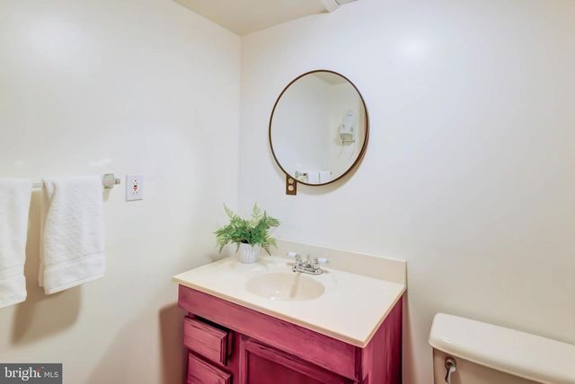 6910 TRESTLE CT, Lorton, VA 22079