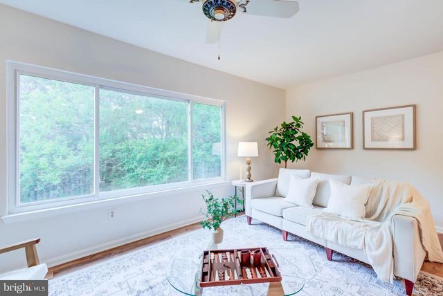 6910 TRESTLE CT, Lorton, VA 22079
