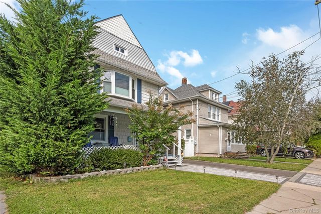 53 Thorne Street, Patchogue, NY 11772
