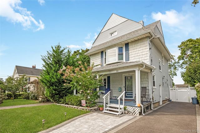 53 Thorne Street, Patchogue, NY 11772