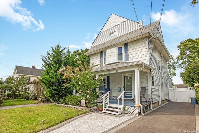 53 Thorne Street, Patchogue, NY 11772