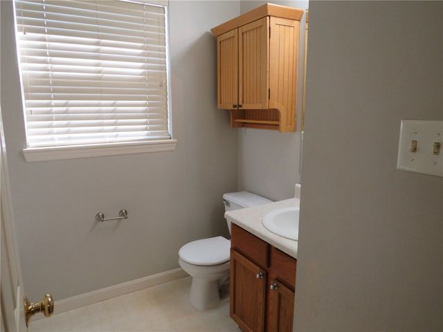 392 Pine Ridge Dr, Peters Twp, PA 15367