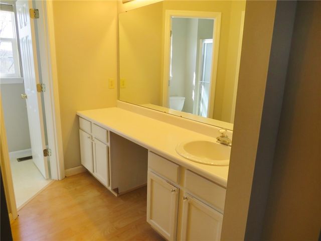 392 Pine Ridge Dr, Peters Twp, PA 15367