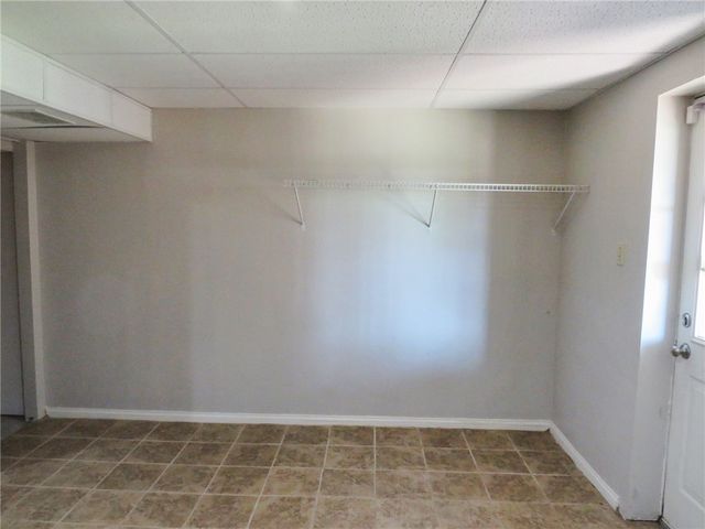 392 Pine Ridge Dr, Peters Twp, PA 15367