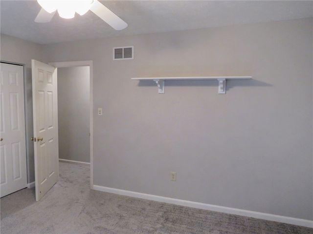 392 Pine Ridge Dr, Peters Twp, PA 15367