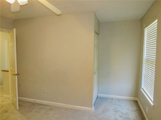 392 Pine Ridge Dr, Peters Twp, PA 15367