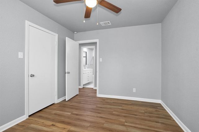 1708 Porter Road, Conroe, TX 77301