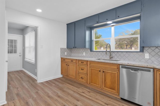 1708 Porter Road, Conroe, TX 77301