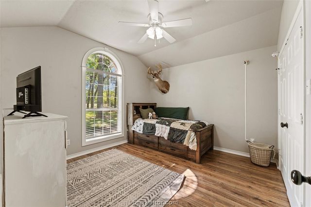 2525 Peach Creek Road, College Station, TX 77845