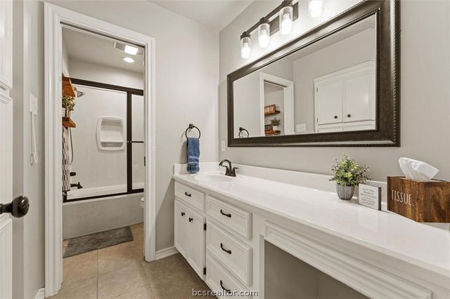 2525 Peach Creek Road, College Station, TX 77845