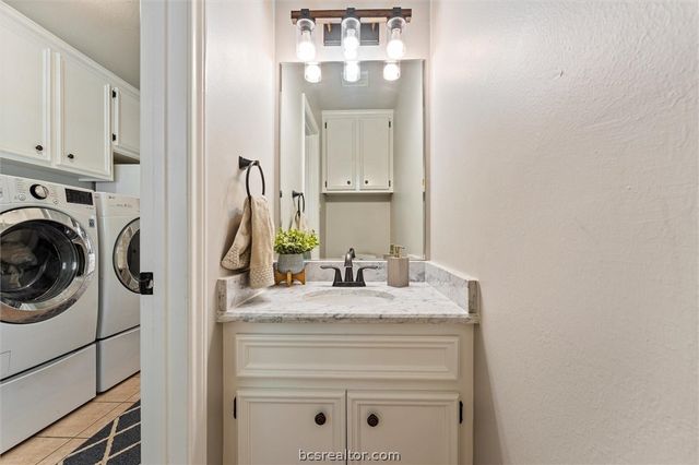 2525 Peach Creek Road, College Station, TX 77845