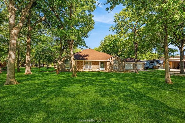 2525 Peach Creek Road, College Station, TX 77845