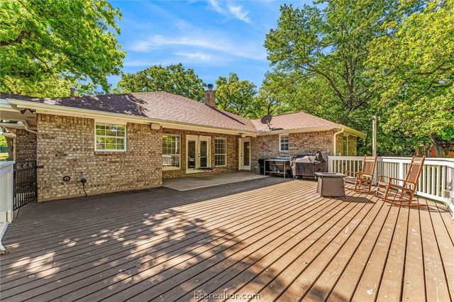 2525 Peach Creek Road, College Station, TX 77845