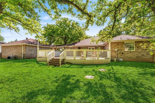 2525 Peach Creek Road, College Station, TX 77845