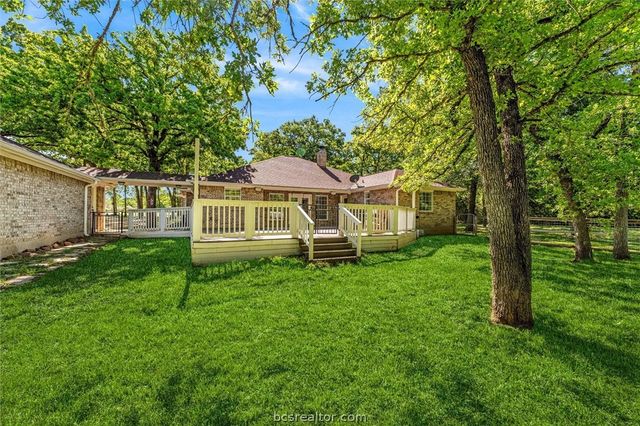 2525 Peach Creek Road, College Station, TX 77845