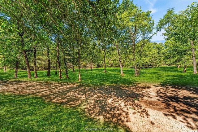 2525 Peach Creek Road, College Station, TX 77845