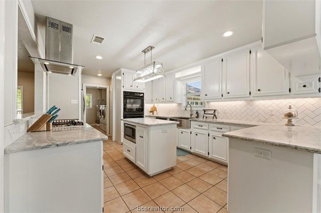 2525 Peach Creek Road, College Station, TX 77845