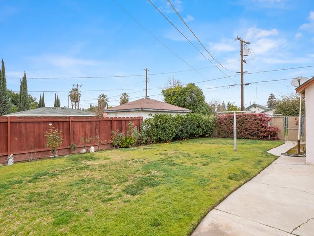 3533 E Alta Avenue, Fresno, CA 93702