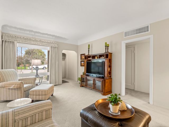 3533 E Alta Avenue, Fresno, CA 93702