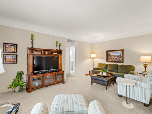 3533 E Alta Avenue, Fresno, CA 93702