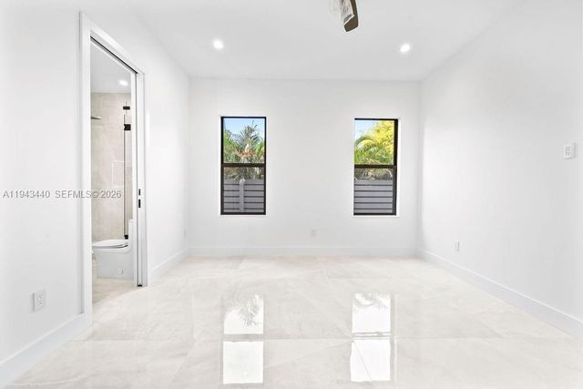 1122 NE 10th Ave, Fort Lauderdale, FL 33304