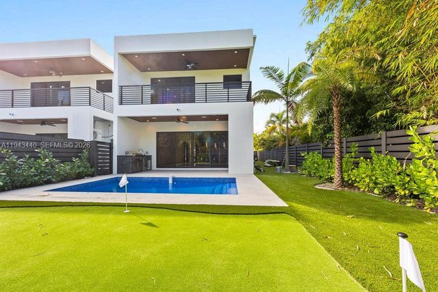 1122 NE 10th Ave, Fort Lauderdale, FL 33304