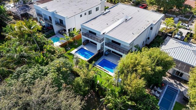 1122 NE 10th Ave, Fort Lauderdale, FL 33304