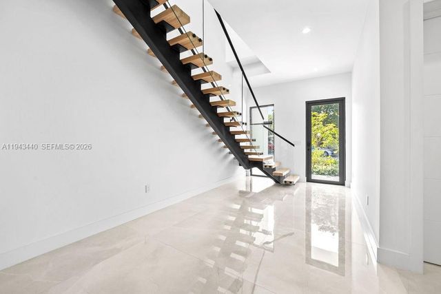 1122 NE 10th Ave, Fort Lauderdale, FL 33304