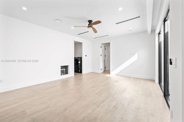 1122 NE 10th Ave, Fort Lauderdale, FL 33304