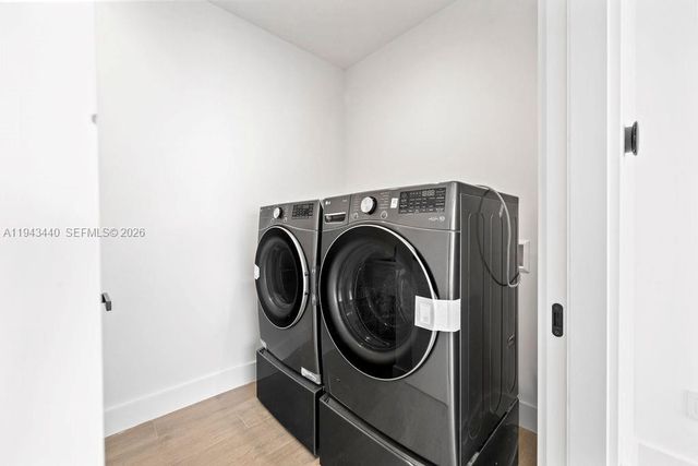 1122 NE 10th Ave, Fort Lauderdale, FL 33304