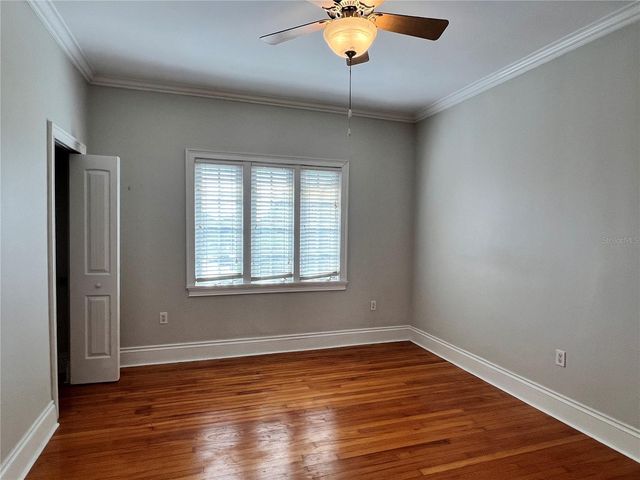 2117 W DEKLE AVENUE J3, Tampa, FL 33606