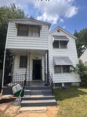 7127 Virginia Avenue, St Louis, MO 63111