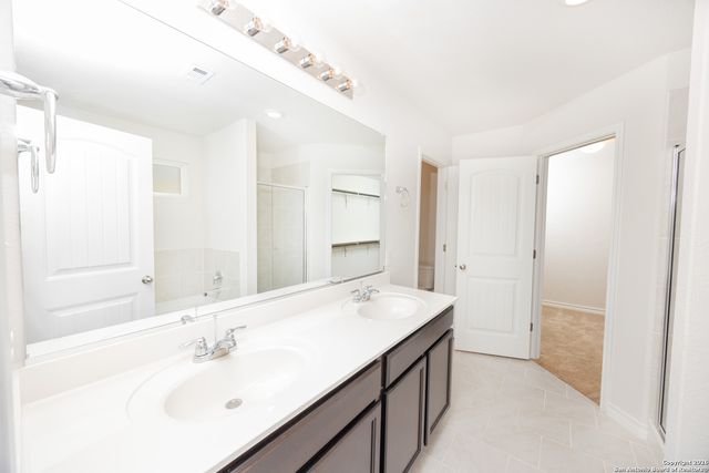 4827 Forward Swing, San Antonio, TX 78261