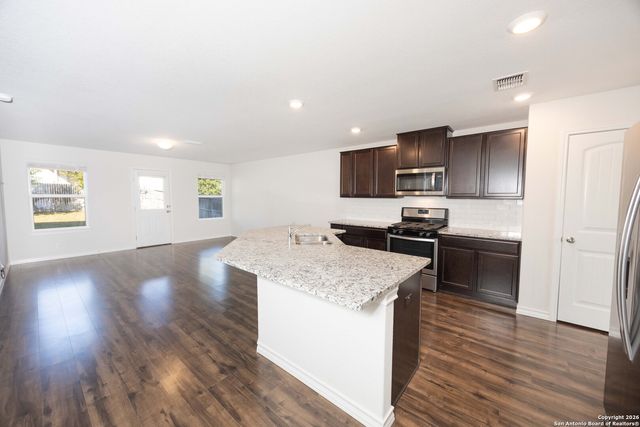 4827 Forward Swing, San Antonio, TX 78261