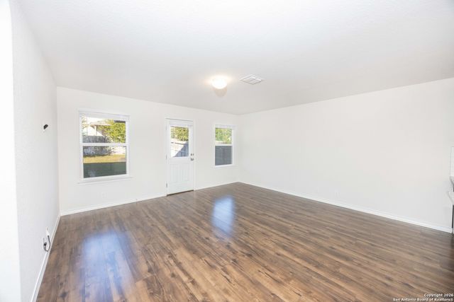 4827 Forward Swing, San Antonio, TX 78261