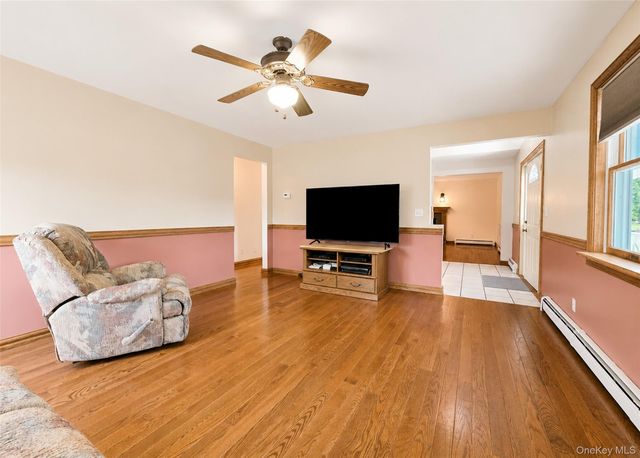 635 Farmveu Road, Mattituck, NY 11952