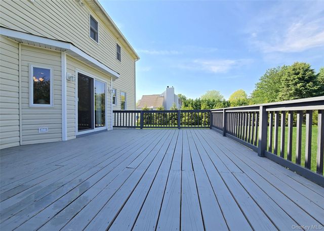 635 Farmveu Road, Mattituck, NY 11952