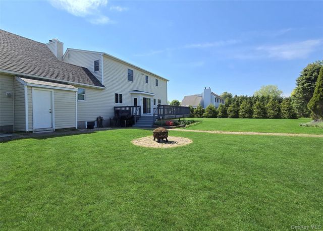 635 Farmveu Road, Mattituck, NY 11952