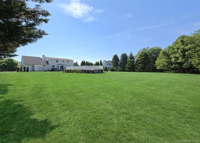 635 Farmveu Road, Mattituck, NY 11952