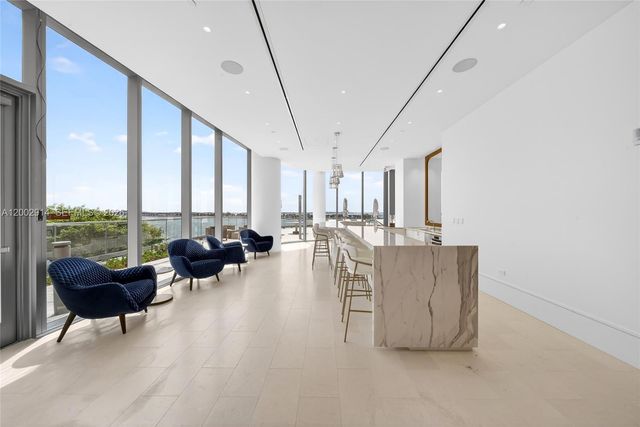 175 SE 25 Rd 2602, Miami, FL 33129