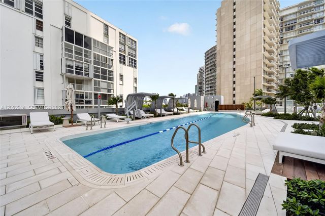 175 SE 25 Rd 2602, Miami, FL 33129