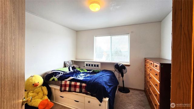 13617 68th Avenue Ct E, Puyallup, WA 98373
