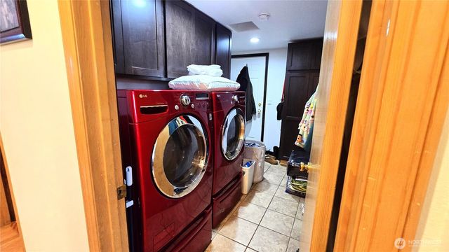 13617 68th Avenue Ct E, Puyallup, WA 98373